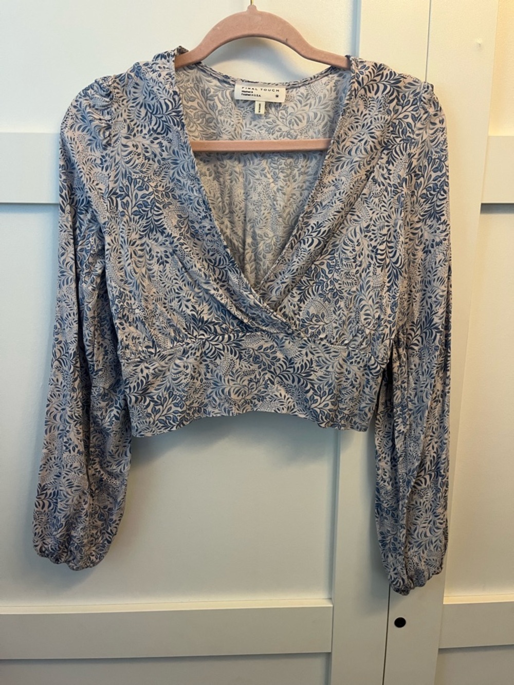 FINAL TOUCH Blue Floral Wrap Crop Top